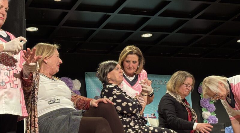 La Asociación de Amas de Casa lleva a escena “Cuando el cuerpo recuerda”