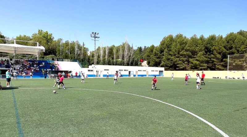 La Concejalía de Deportes inicia las obras de modernización del sistema de agua caliente en los vestuarios del C.D. Ginés Antonio Vidal-La Torrecilla y del Mundial 82