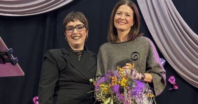 La I Gala Feminista de Águilas Diversa premia a Mari Carmen Moreno y la Unión Deportiva Águilas Femenino