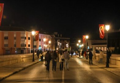 La ciudad experimenta la mayor transformación en materia de iluminación en las calles protagonistas de la Semana Santa