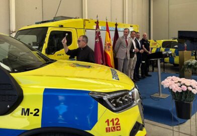 El alcalde Fulgencio Gil preside la ofrenda floral a Santa María Auxiliadora, patrona del Servicio Municipal de Emergencias, en la jornada organizada con motivo de la efeméride