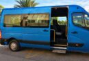El Ayuntamiento recupera el servicio público y gratuito de autobús lanzadera entre el aparcamiento del campo de fútbol Artés Carrasco y el hospital Rafael Méndez