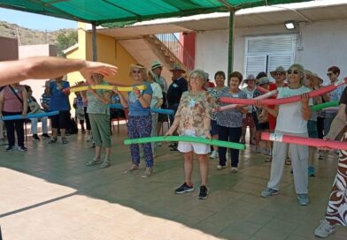 Un centenar de mayores de pedanías se dan cita en una jornada de actividad física adaptada, con talleres de salud, primeros auxilios y voluntariado solidario