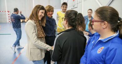 El IES Bartolomé Pérez Casas acoge las I Jornadas de Deporte Inclusivo ‘Todos Jugamos’ para fomentar la integración y el compañerismo entre el alumnado